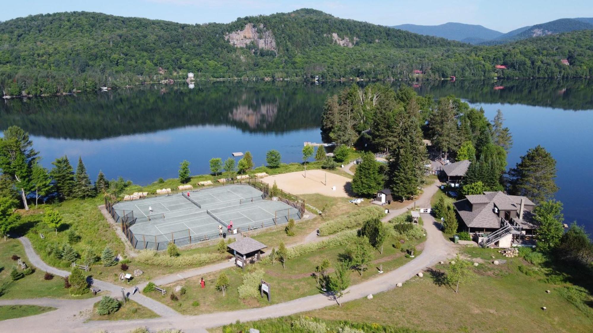 Lakefront Mountain View - Resort Loft Lac-Superieur Zewnętrze zdjęcie