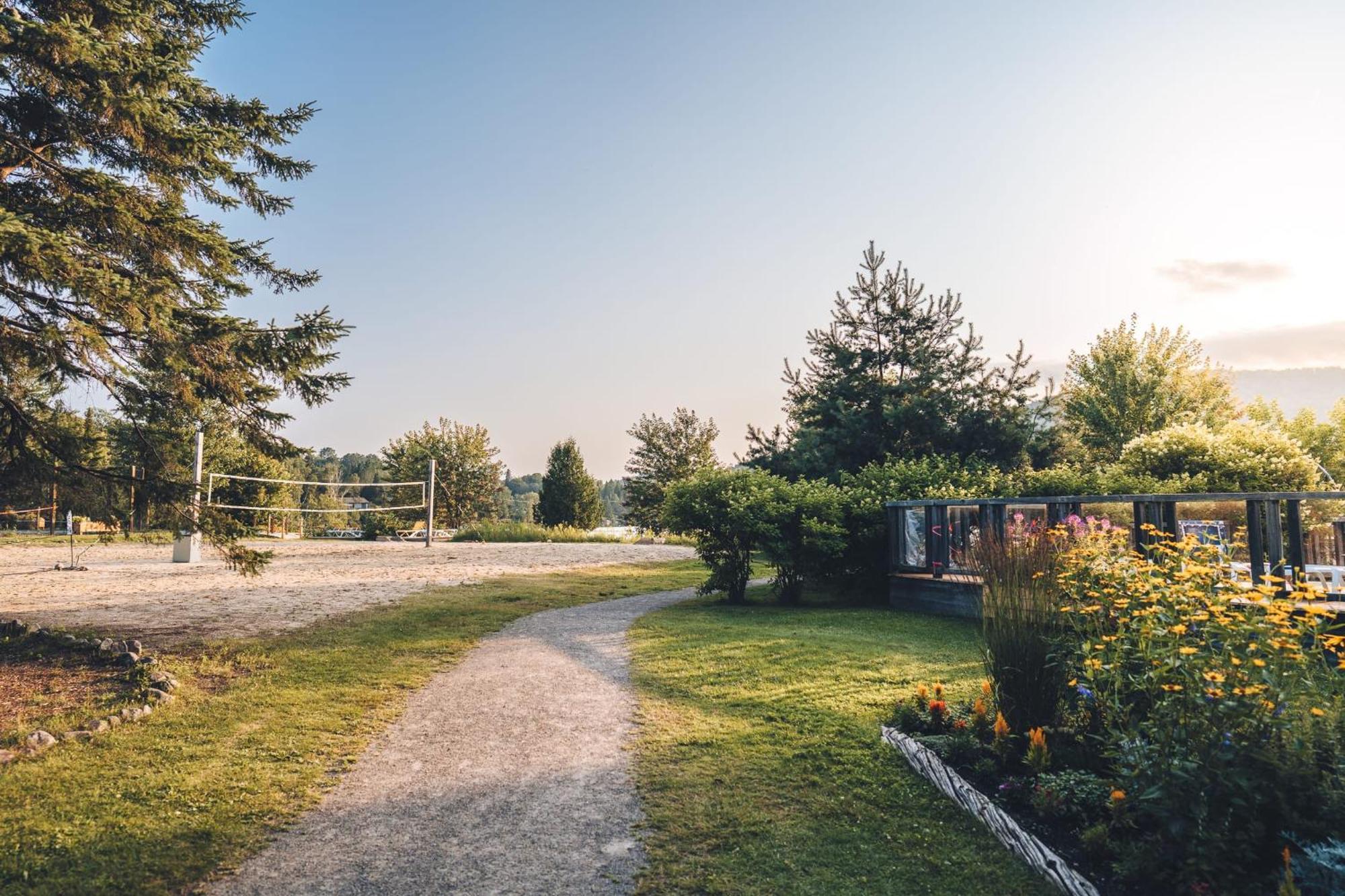 Lakefront Mountain View - Resort Loft Lac-Superieur Zewnętrze zdjęcie